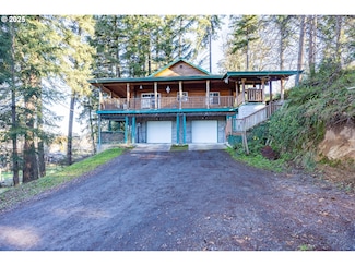 173 Park St, Glide, OR 97443