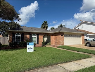 66 Granada Dr, Kenner, LA 70065