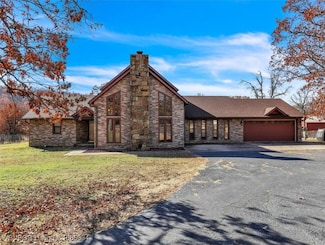 103 E George Ave, Pocola, OK 74902