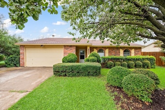 3221 Bunker Hill Dr, Forest Hill, TX 76140