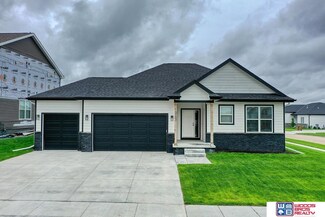 3103 Greta Dr, Roca, NE 68430