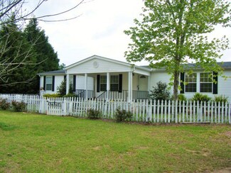 3035 Holland Rd, Newton, AL 36352