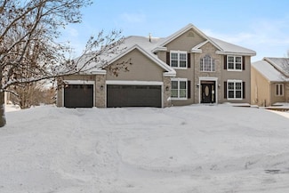 2972 Eagle Valley Dr, Woodbury, MN 55129