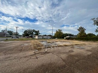 1448 Texas St, Natchitoches, LA 71457