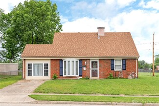 1418 Seminole Dr, Xenia, OH 45385