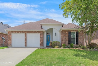 402 Kings Cove Cir, Lafayette, LA 70508
