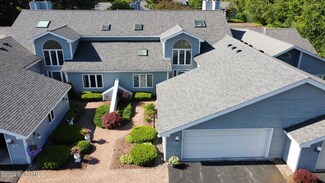 37 Marcy Ln, Queensbury, NY 12804