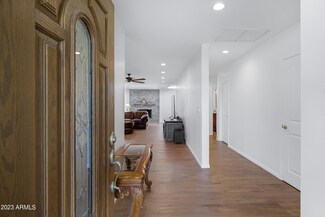 2207 W Thomas Rd, Phoenix, AZ 85015