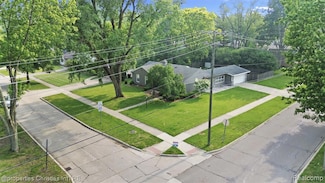 29745 Westbrook Pkwy, Southfield, MI 48076