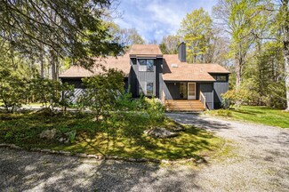 9 Winterbottom Ln, Pound Ridge, NY 10576