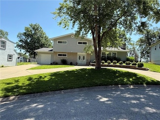923 S 53rd Terrace, Kansas City, KS 66106