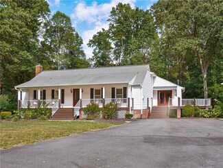 7527 Hidden Lake Cir, Mechanicsville, VA 23111