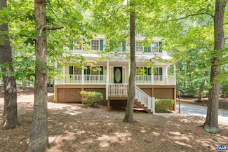 1 W Lake Forest Dr, Palmyra, VA 22963