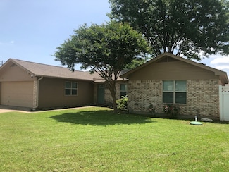 805 Panama Ct, Granbury, TX 76048