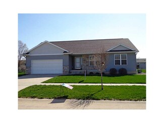 135 Driftwood Ln, Fairfax, IA 52228
