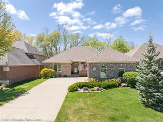 58651 Glacier Club Dr Unit 49, Washington, MI 48094