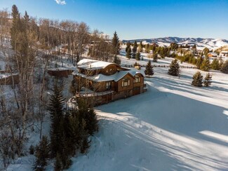 122 S Big Elk Meadow Rd, Gallatin Gateway, MT 59730