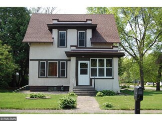 390 3rd St SW, Cokato, MN 55321