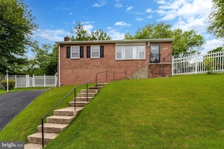 1501 Stirling Ct, Fort Washington, MD 20744