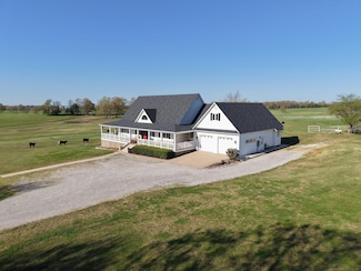 2832 La Crosse Rd, Melbourne, AR 72556