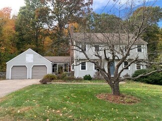 21 Footpath Rd, Chelmsford, MA 01824