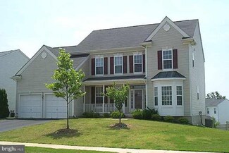 35771 Chapel Hill Ct, Round Hill, VA 20141