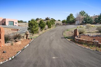 89 Rito Guicu, Santa Fe, NM 87507