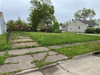 931 W 35th St, Erie, PA 16508