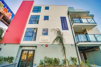 6015 Woodman Ave Unit 301, Van Nuys, CA 91401