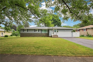 4 Drexel Dr, Rochester, NY 14606