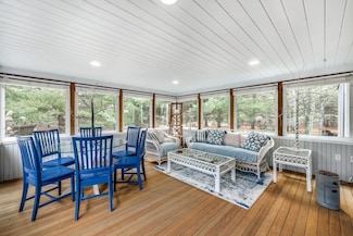 39 Popmunet Rd, East Falmouth, MA 02536