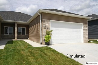 5806 S 95th St, Lincoln, NE 68526