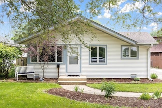 503 S Hazelton Ave, Wheaton, IL 60187