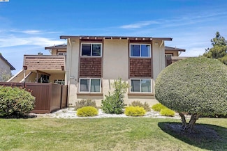 136 Hackamore Ln Unit 18, Fremont, CA 94539