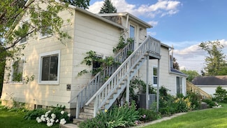 311 West St Unit 311, Geneva, IL 60134