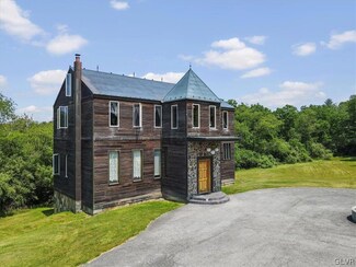 4145 Kistler Rd, Schnecksville, PA 18078