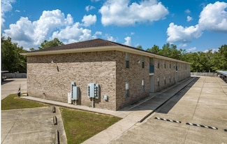 7071 S Bilbo Rd Unit 4, Orange, TX 77632