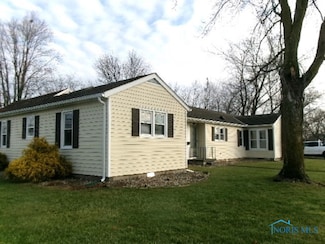 613 S Poplar St, Leipsic, OH 45856