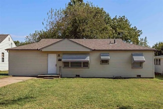 3013 Kingston Rd, Ponca City, OK 74604