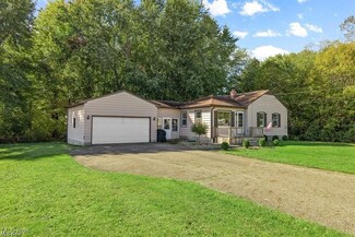 911 Moyer Ave, Youngstown, OH 44512