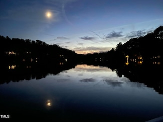 2140 N Lakeshore Dr, Chapel Hill, NC 27514
