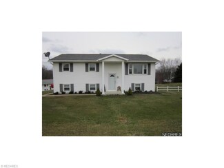 1930 Friendship Dr, New Concord, OH 43762