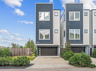 1318 Reinerman St, Houston, TX 77007