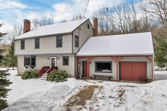 59 Waukewan Rd, New Hampton, NH 03256
