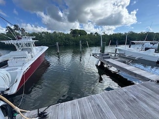 6200 SW 152nd St, Palmetto Bay, FL 33157