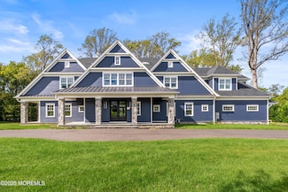 11 Buchhop Ln, Red Bank, NJ 07701