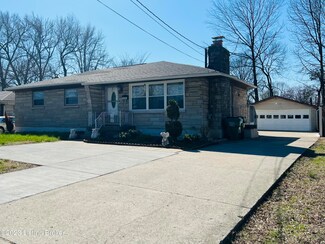 3422 Park Row Dr, Louisville, KY 40216