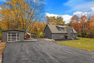 586 Mammoth Rd, Pelham, NH 03076