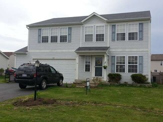 109 Cottonwood Blvd, Kirkland, IL 60146