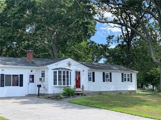 108 Cove Ave, Warwick, RI 02889